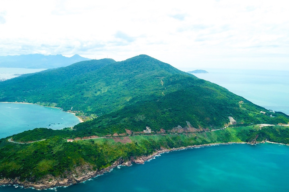 山茶半岛，是岘港最重要的生态宝地，也是这座城市的“绿色之肺