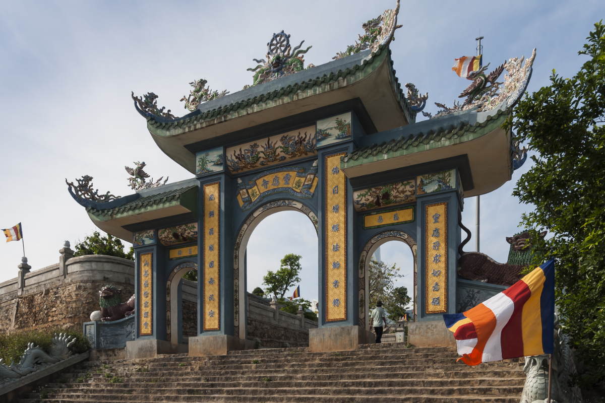 站在这里，您可以将整个岘港市的壮丽景色尽收眼底 