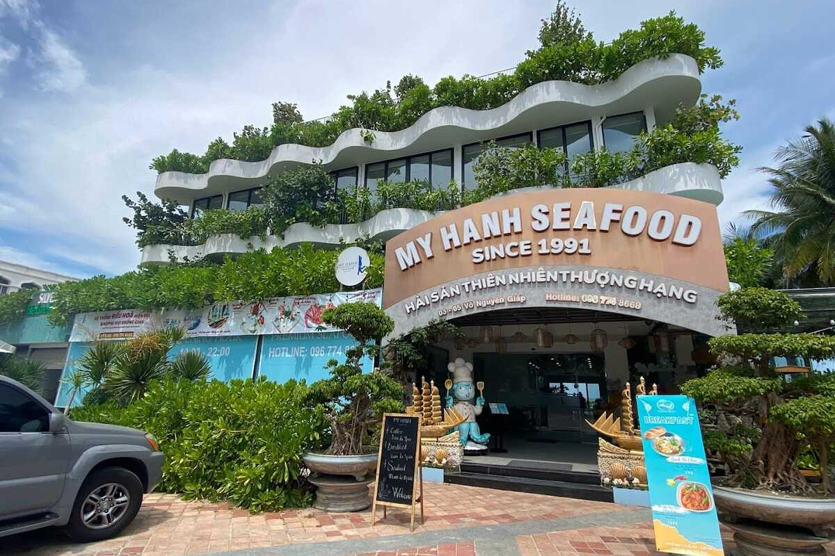 My Hanh Seafood专注于提供多种烹饪方式的新鲜海鲜。