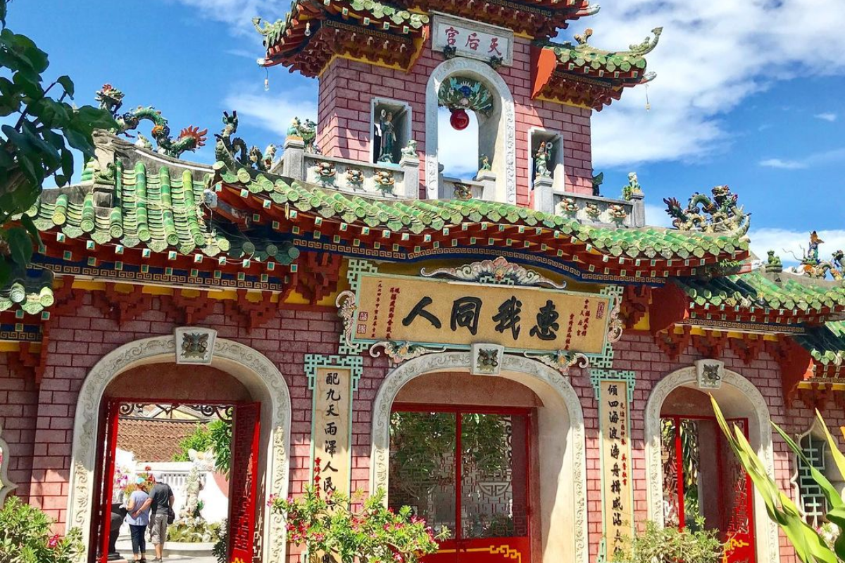 凭借悠久的历史，这里已经成为会安不可错过的景点之一