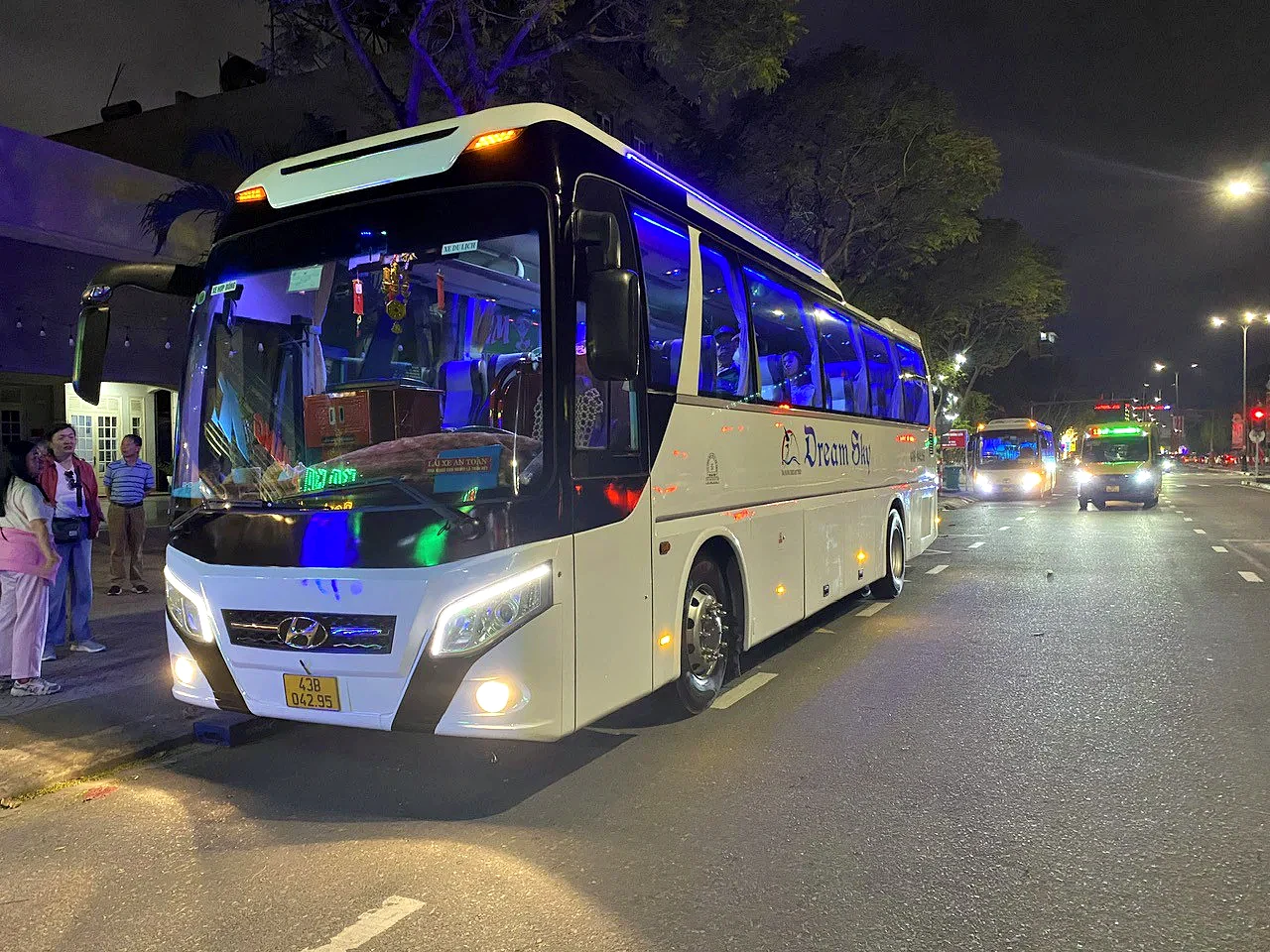xe 45 chỗ hiện đại