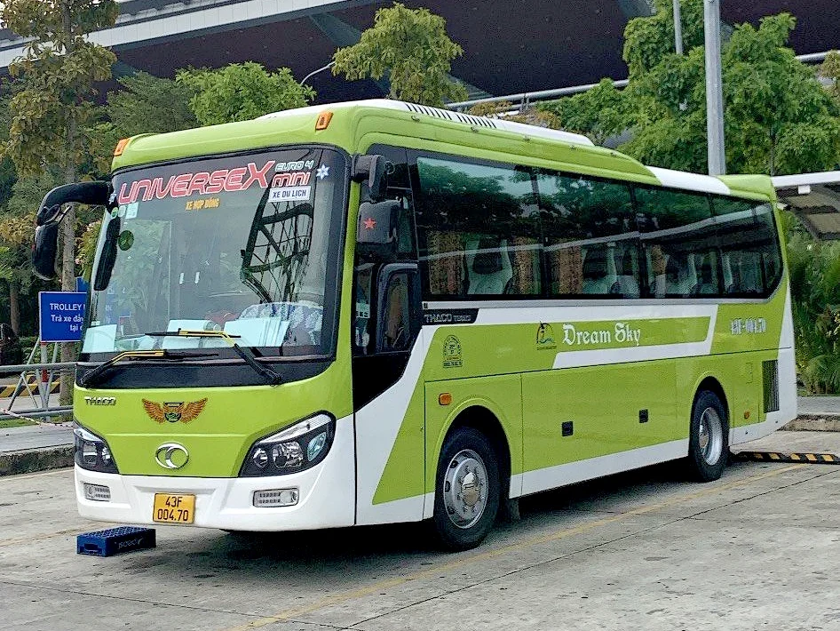xe du lịch 35 chỗ